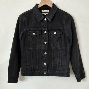 NWOT MADEWELL Classic Black Denim Jacket Lunar Small
